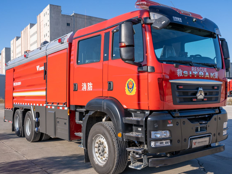 PM120型泡沫消防車(chē)