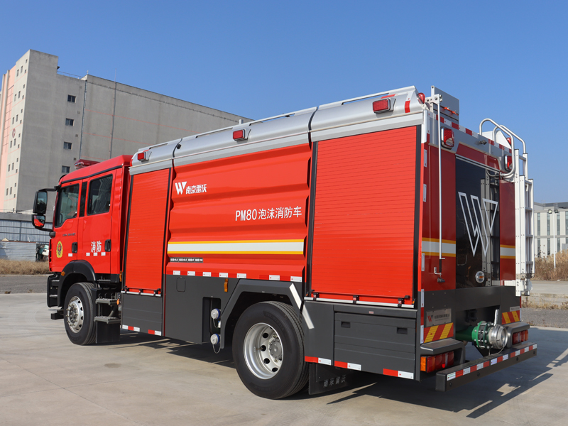 PM80型泡沫消防車(chē)